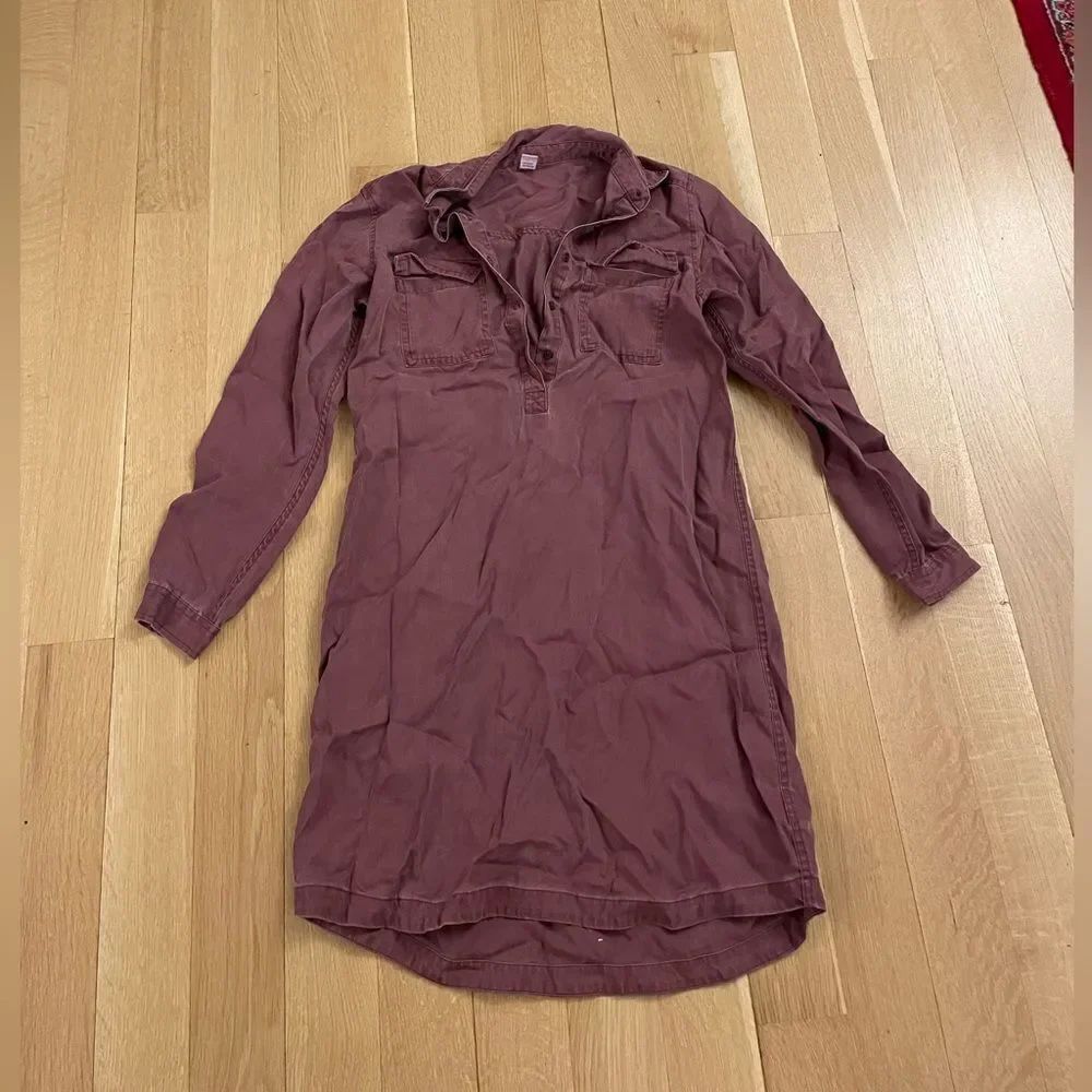 MaroonĀ oversizedācollaredāshirtāfromāoldānavy